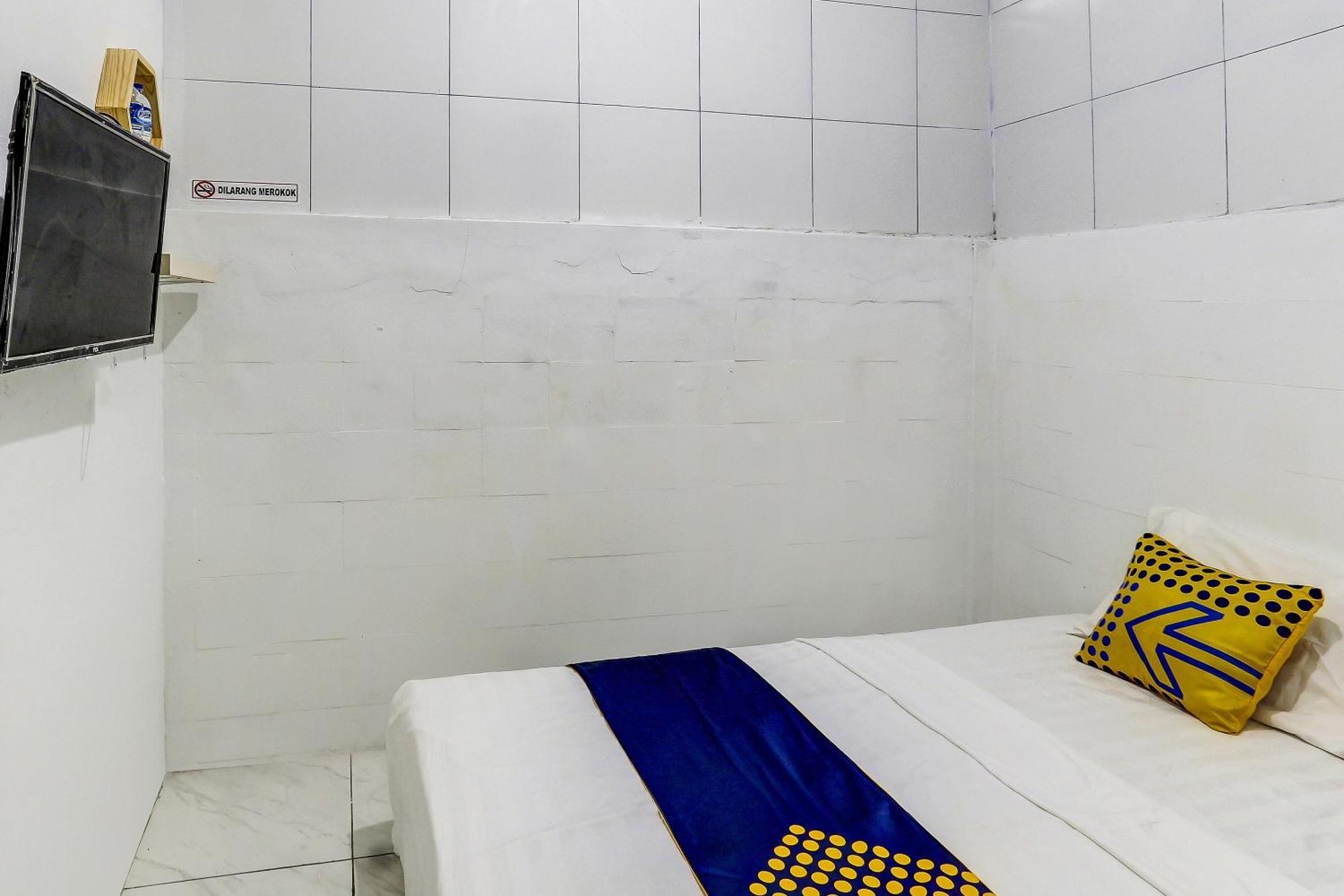 Spot On 90780 Gang Tengah Homestay Syariah Семаранг Екстериор снимка